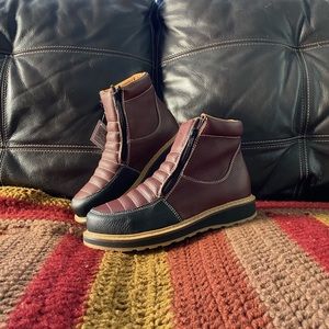 100% real leather boots.